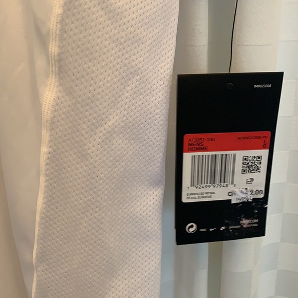 Nike Running t-shirt NEW - Picture 6 of 6